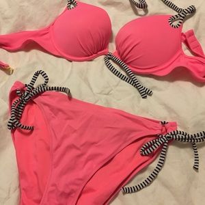 Victoria’s Secret bikini bathing suit